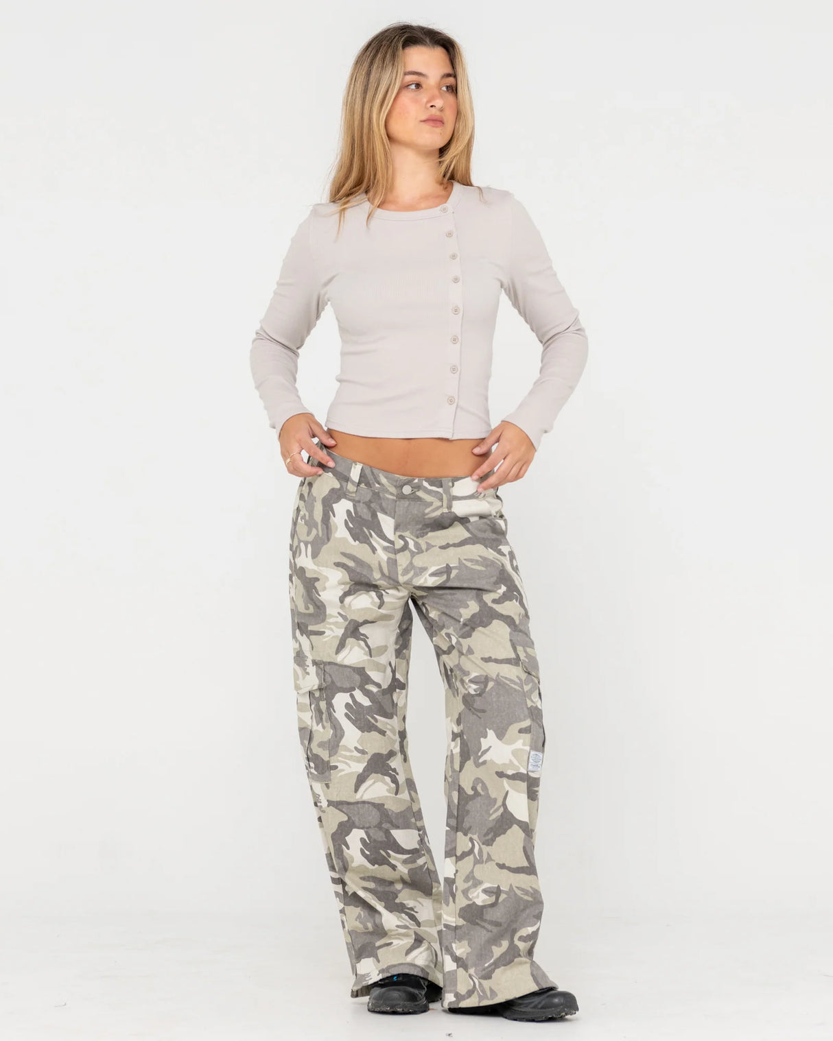 Rusty- Camo-Mile Low Rise Cargo Pant | Camo
