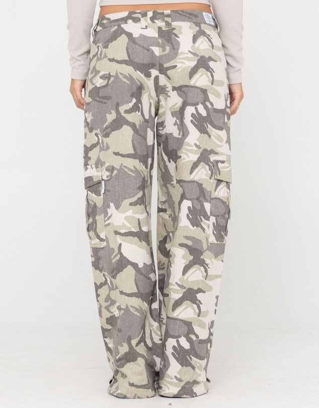 Rusty- Camo-Mile Low Rise Cargo Pant | Camo