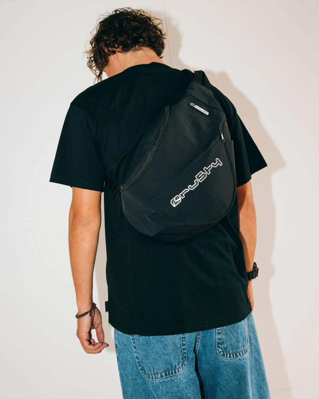 Rusty- Nanobot Sling Bag | Black