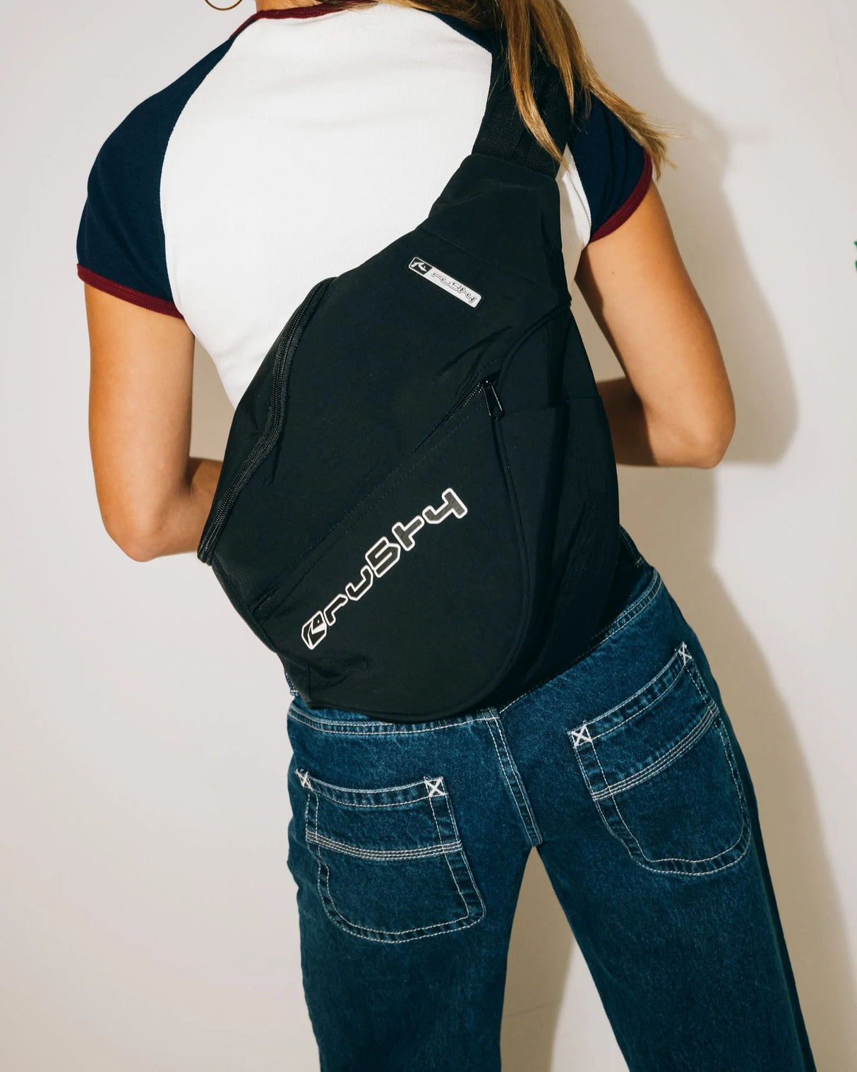 Rusty- Nanobot Sling Bag | Black