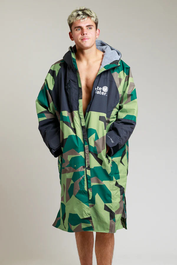 White Water Change Robe | Green Camo