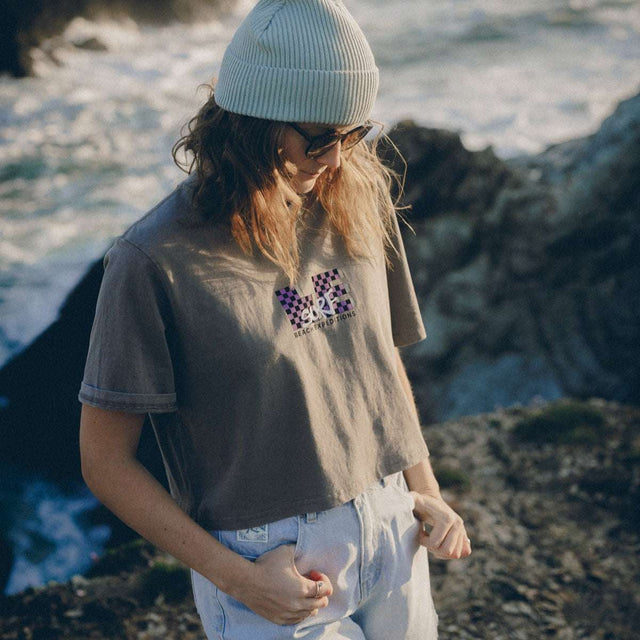 LE TV Checked |  Women's Faded Grey Crop T-shirt