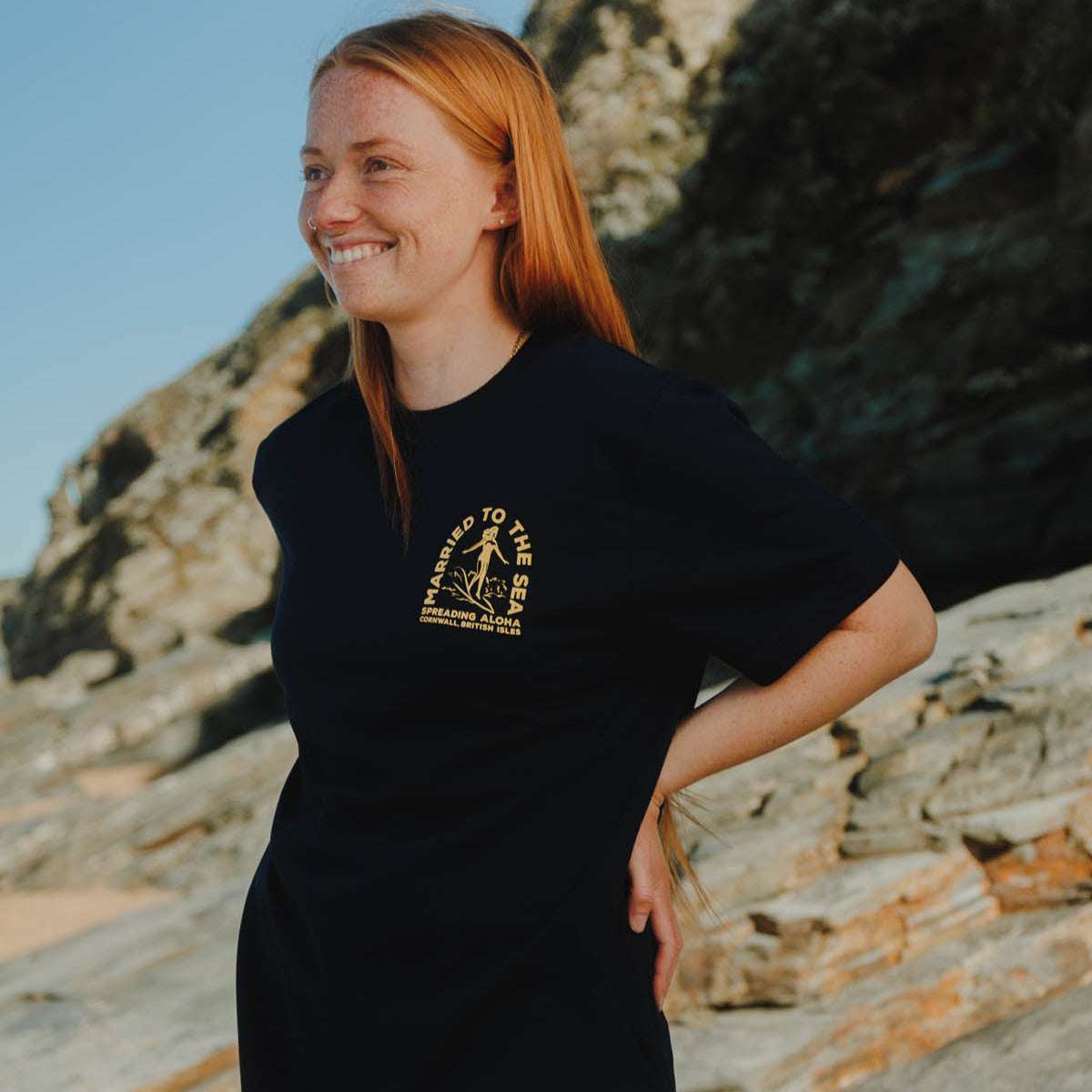 Surfer Girl T-Shirt | French Navy