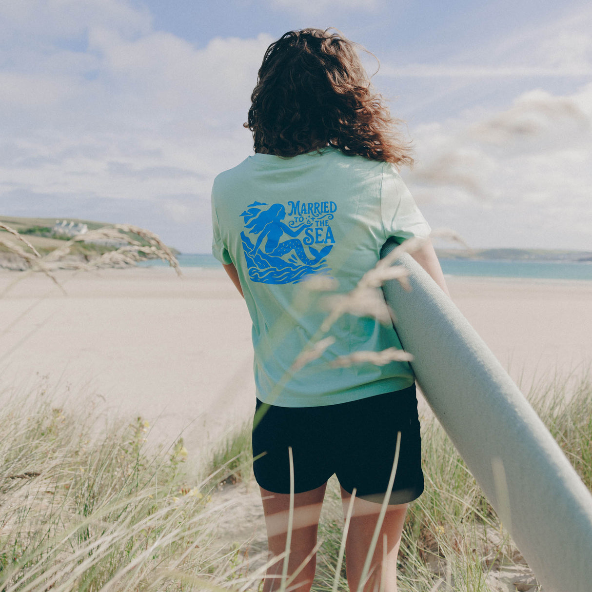 On The Rocks Womens T-Shirt | Misty Jade