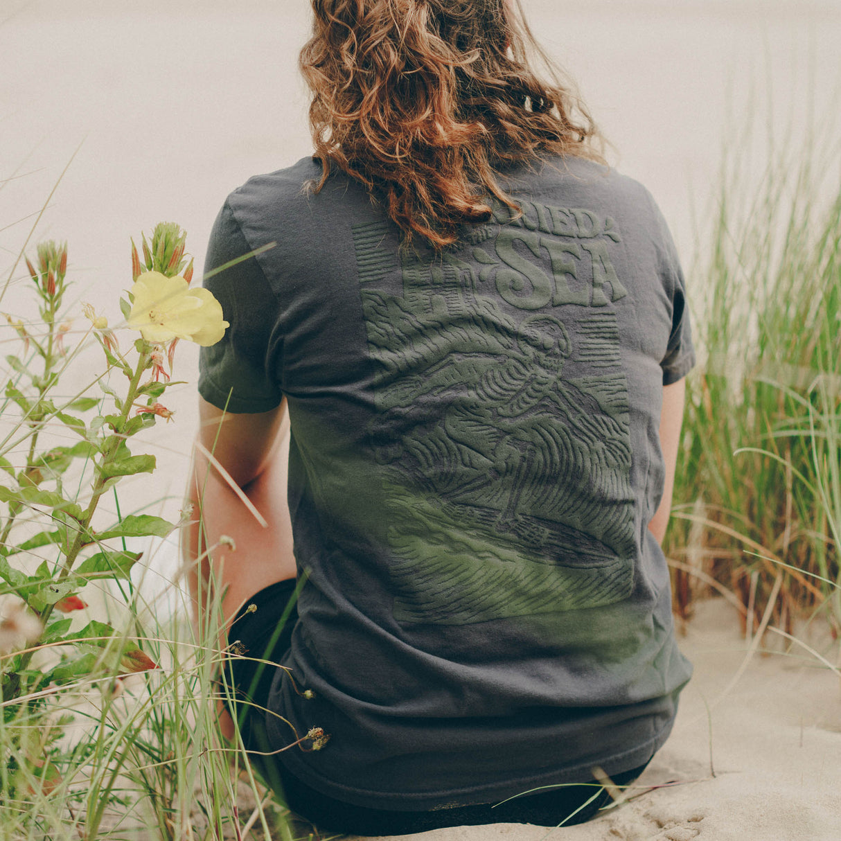 SkullySurf T-Shirt | Graphite