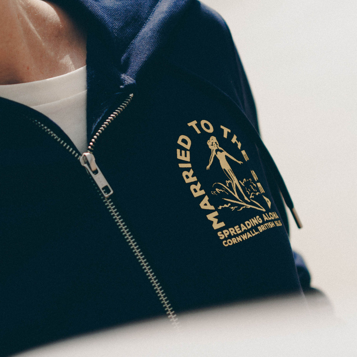 Surfer Girl Zip Hood | French Navy