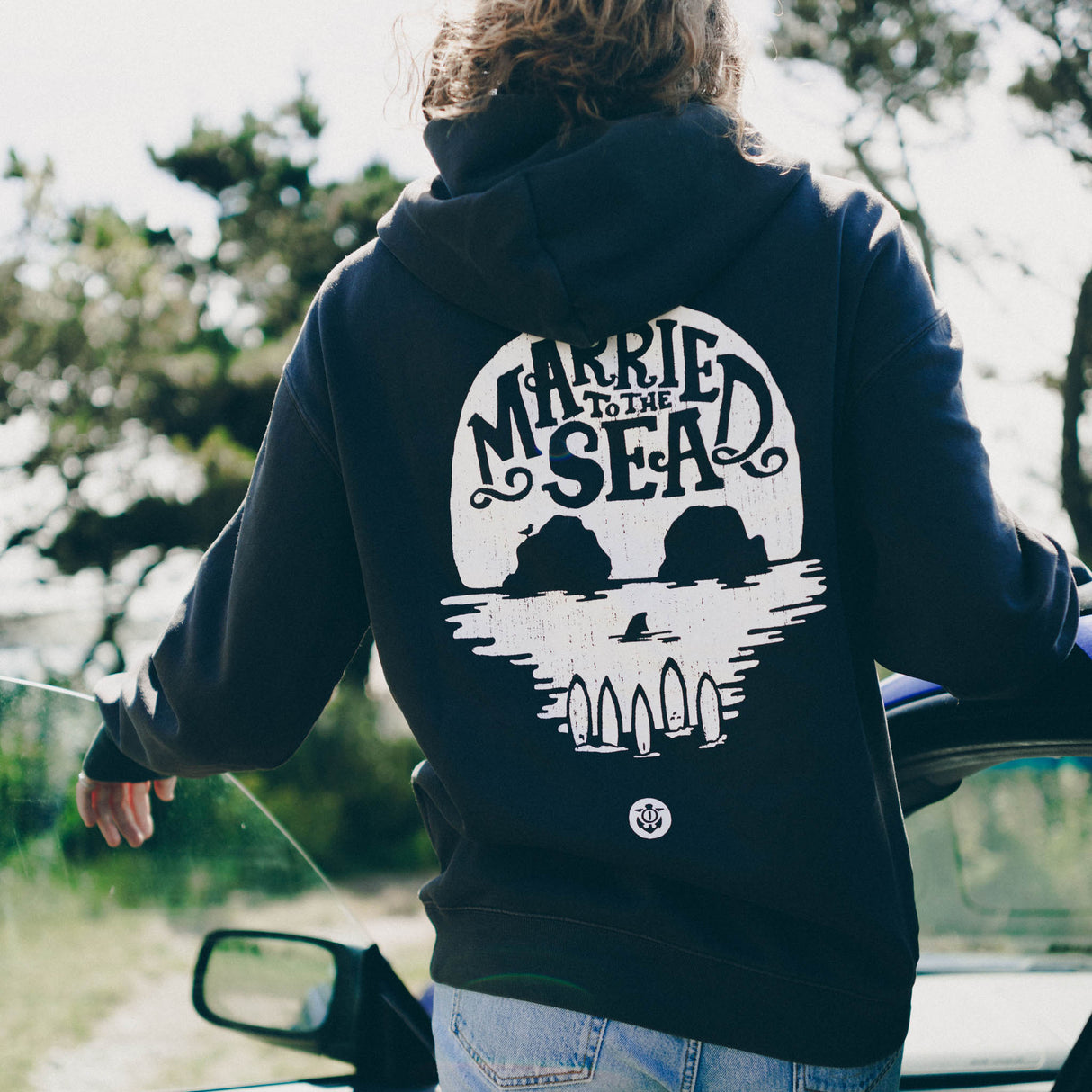 Skull Island Hood | Faded Black