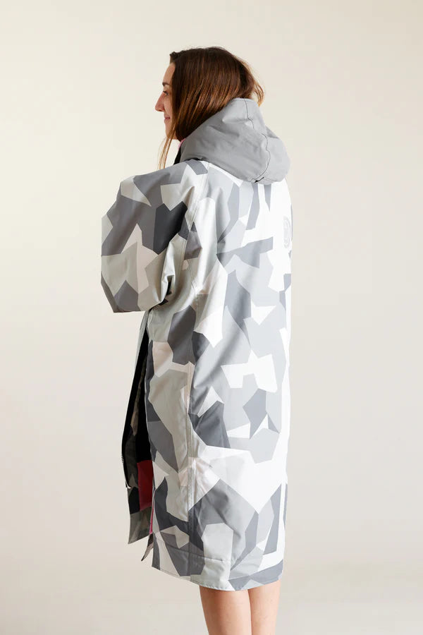 White Water Change Robe | Artic Camo Pink