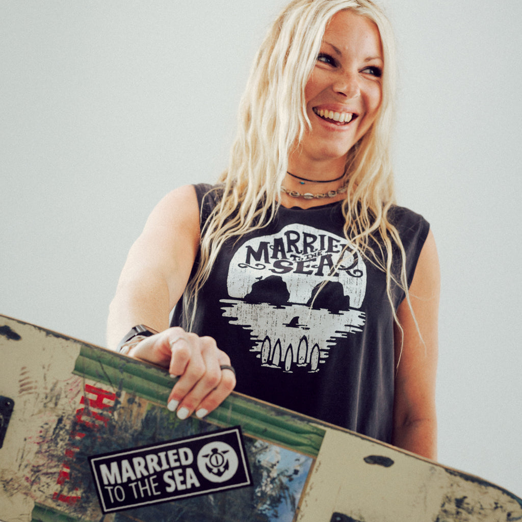 Skull Island Ladies Cropped Tank Top - Washed Coal Grey | Married to the Sea