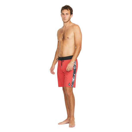Volcom | Mingle Mod 20" Boardshorts | Cranberry