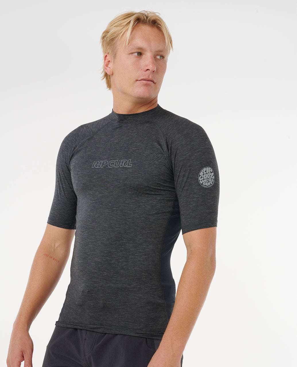 Rip Curl - Dawn Patrol UPF Perf Short Sleeve Rash Vest | Black Marle