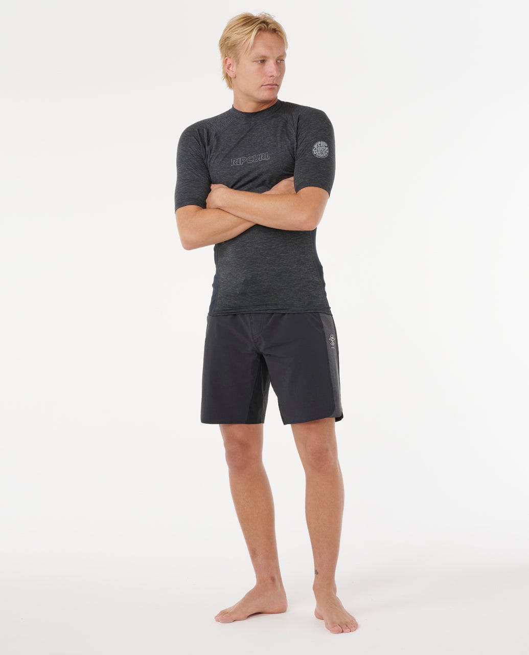 Rip Curl - Dawn Patrol UPF Perf Short Sleeve Rash Vest | Black Marle