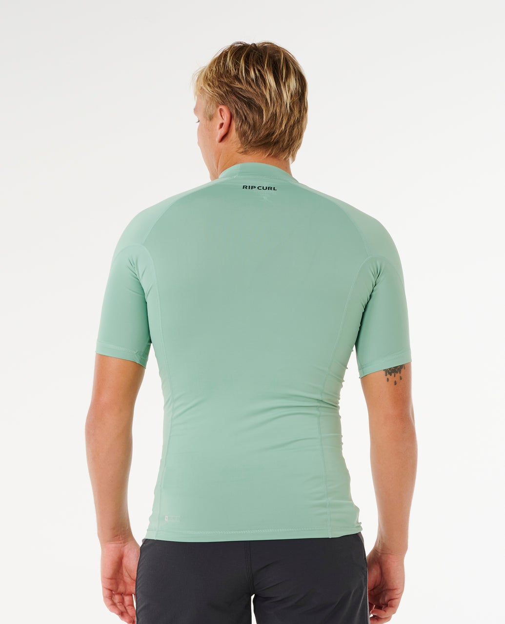 Rip Curl - Waves UPF Perf Short Sleeve Rash Vest | Aloe