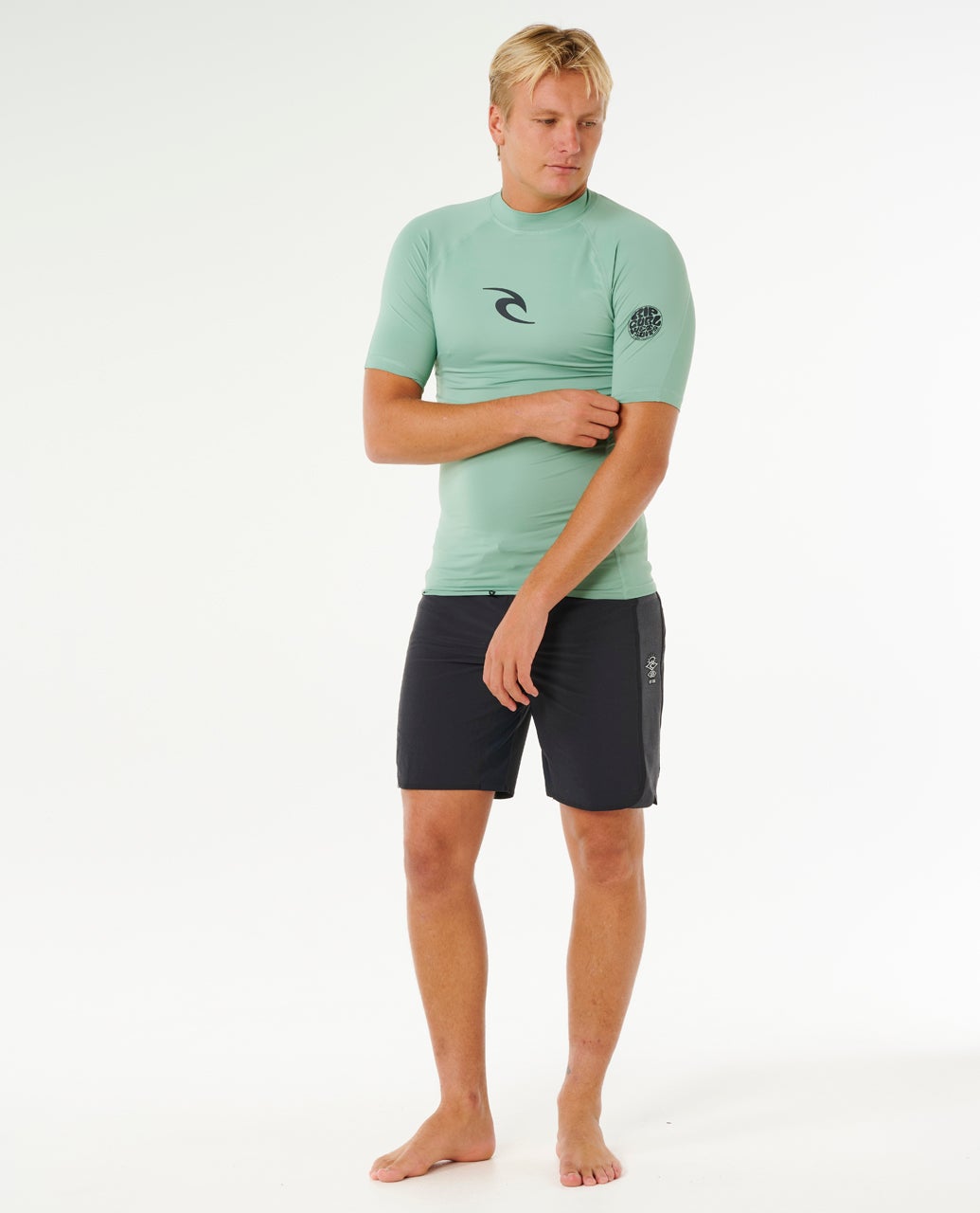 Rip Curl - Waves UPF Perf Short Sleeve Rash Vest | Aloe