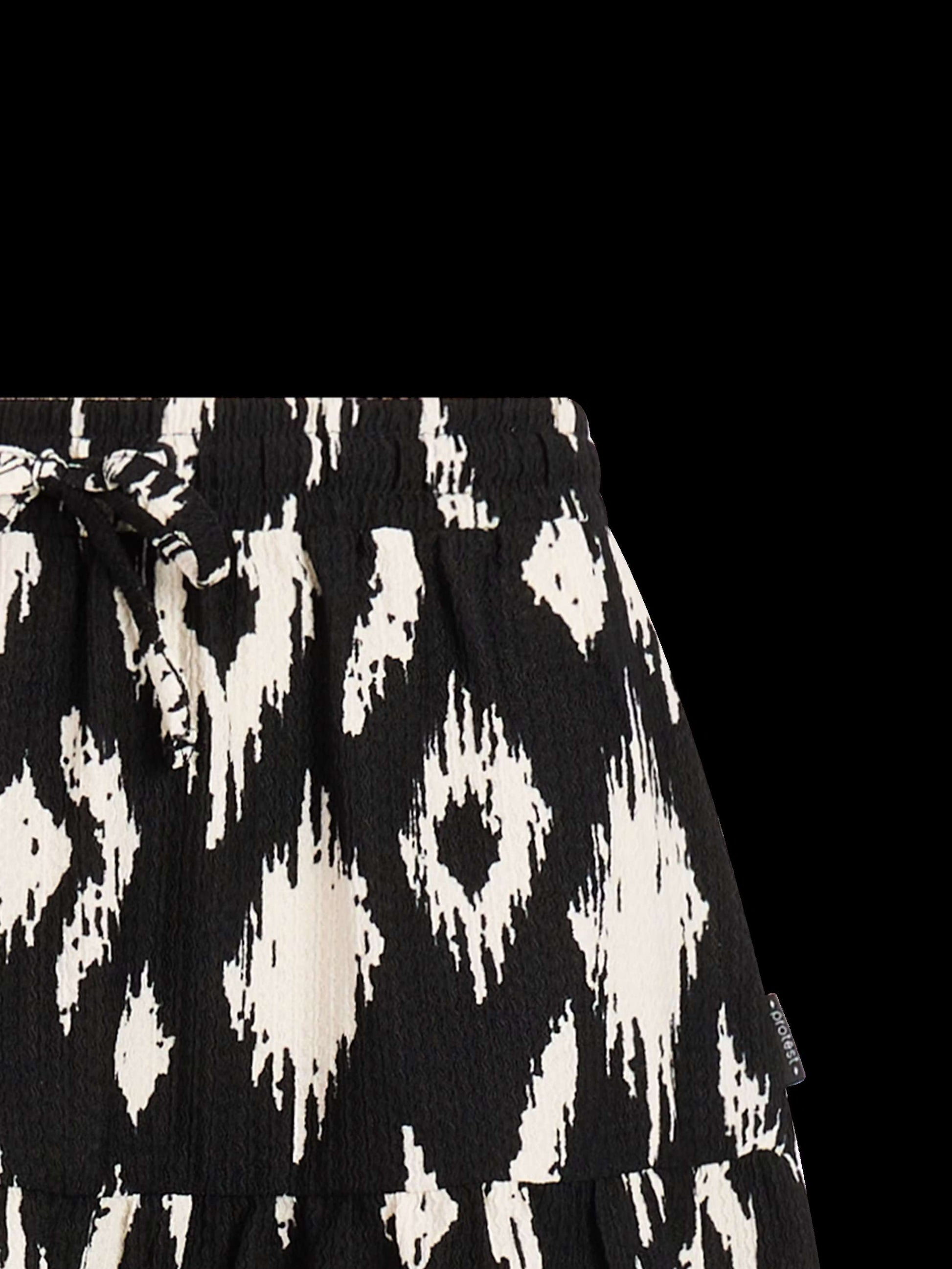 Protest Gran Skirt | True Black