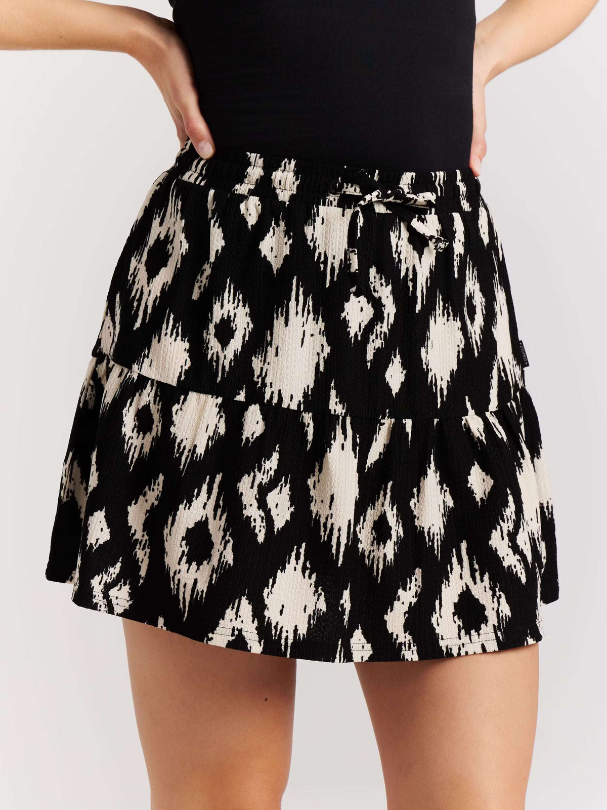 Protest Gran Skirt | True Black