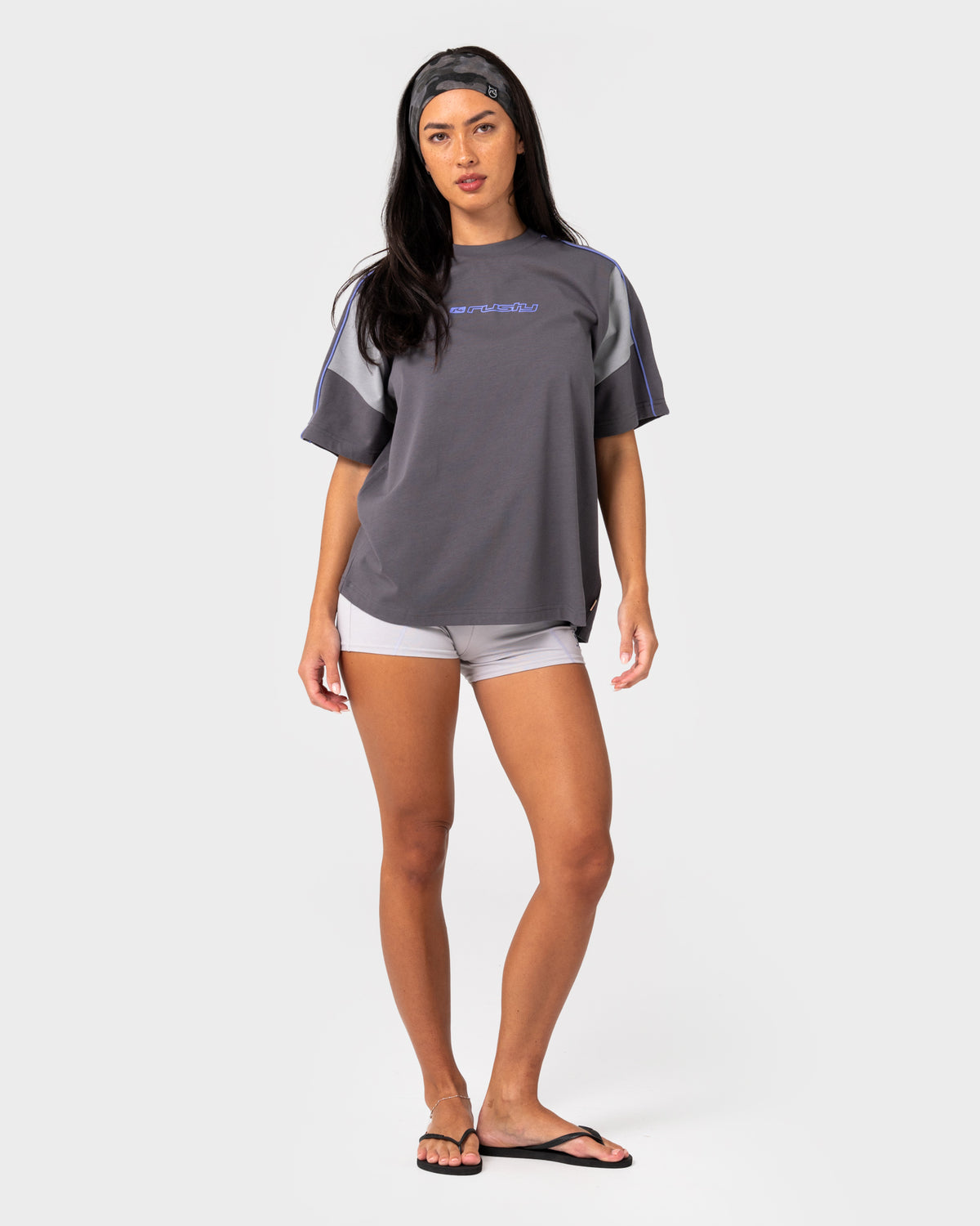 Rusty - New Break 220 Oversize Tee | Carbon 2