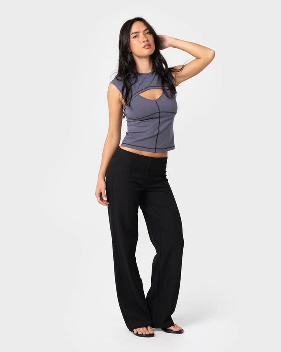 Rusty - It’s That Time Layered Top | Carbon