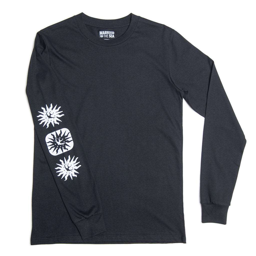 Ends Of The Earth L/S T-Shirt | Black