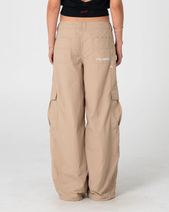 Rusty - Melrose Loose Low Rise Cargo Pant | Abbey Stone