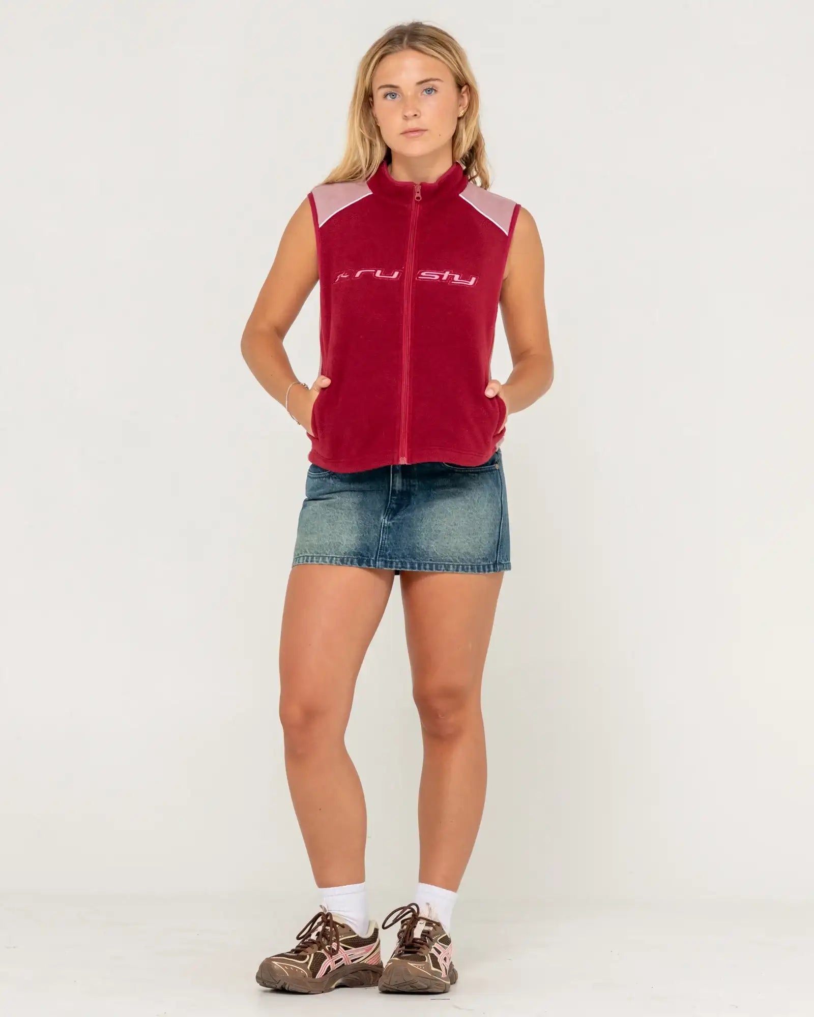 Rusty- Mr Cool Polar Fleece Vest | Cranberry