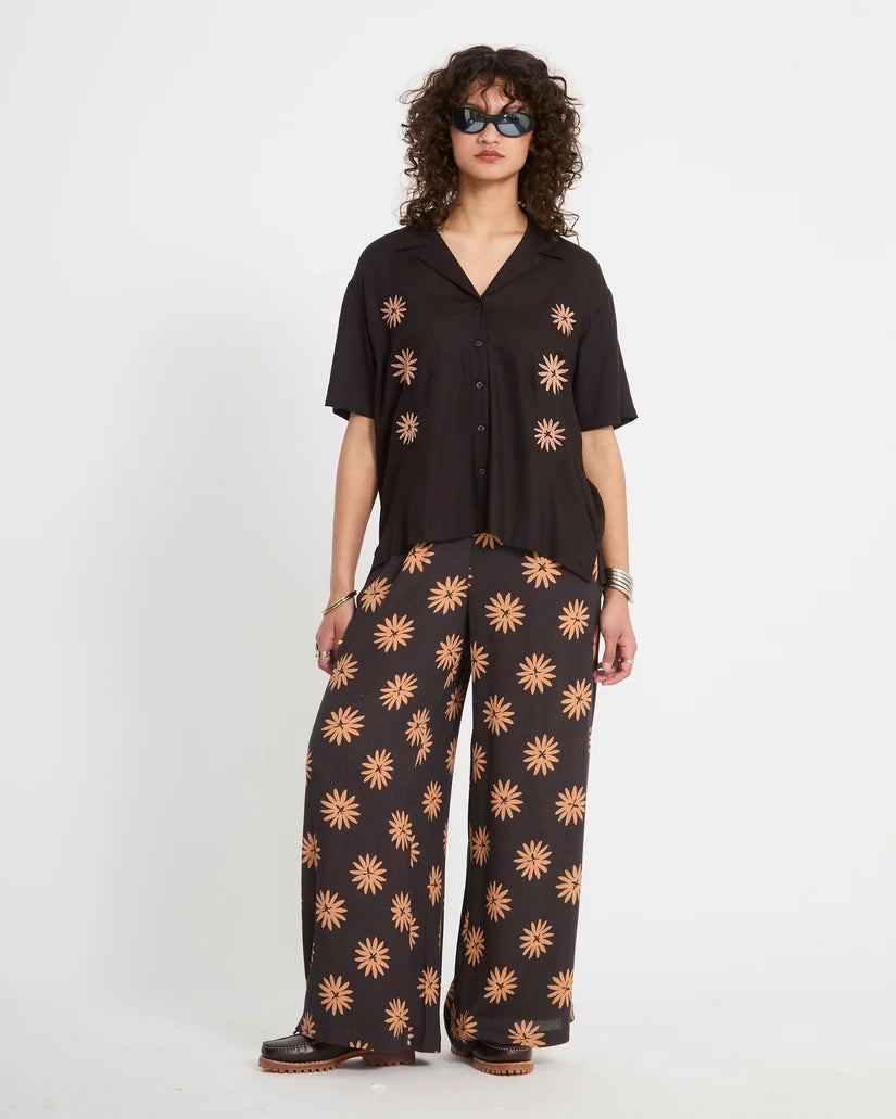 Volcom - EMB Midnite Ramble Top | Vintage Black