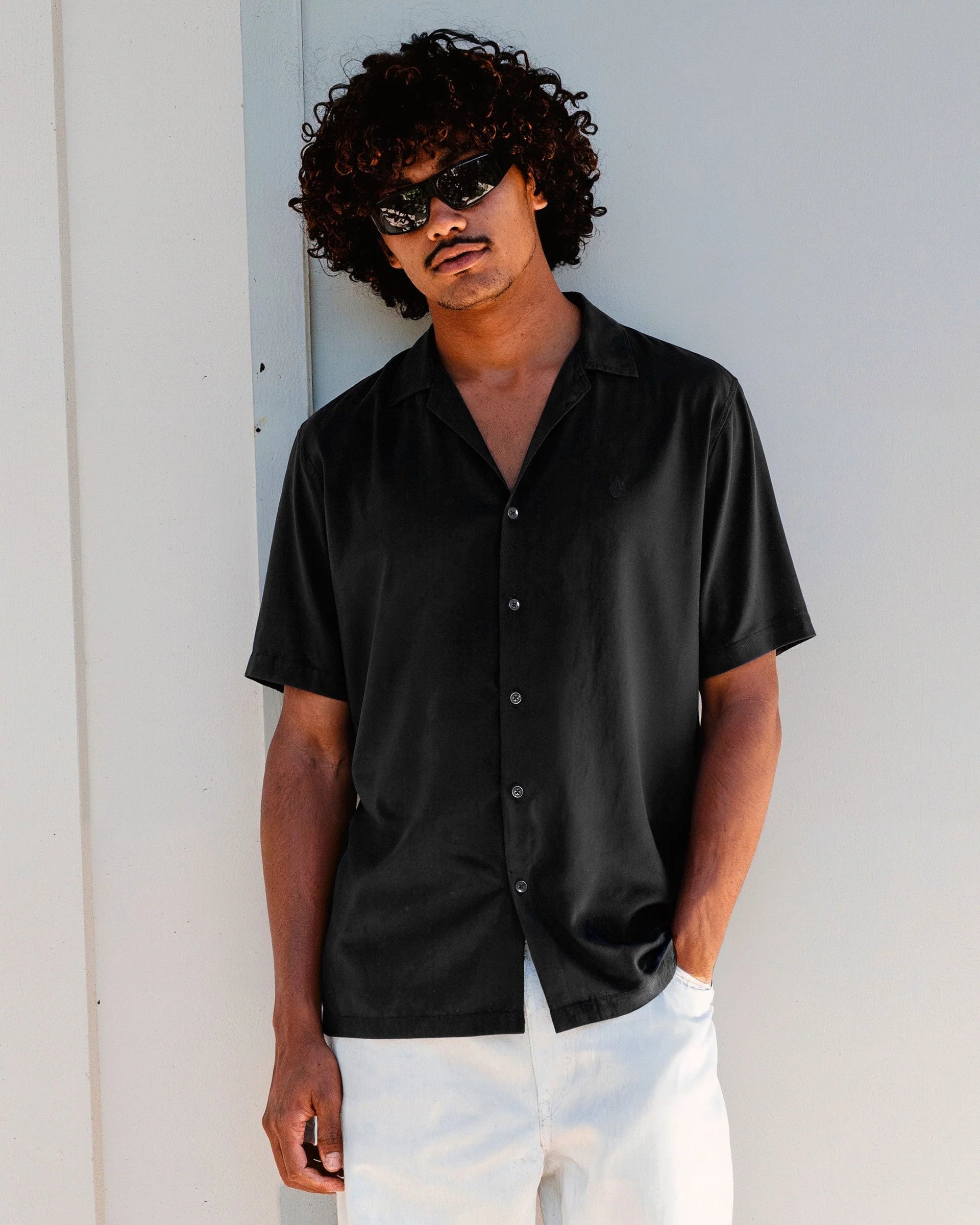 Volcom | Single Stone SS Shirt | Gloss Black