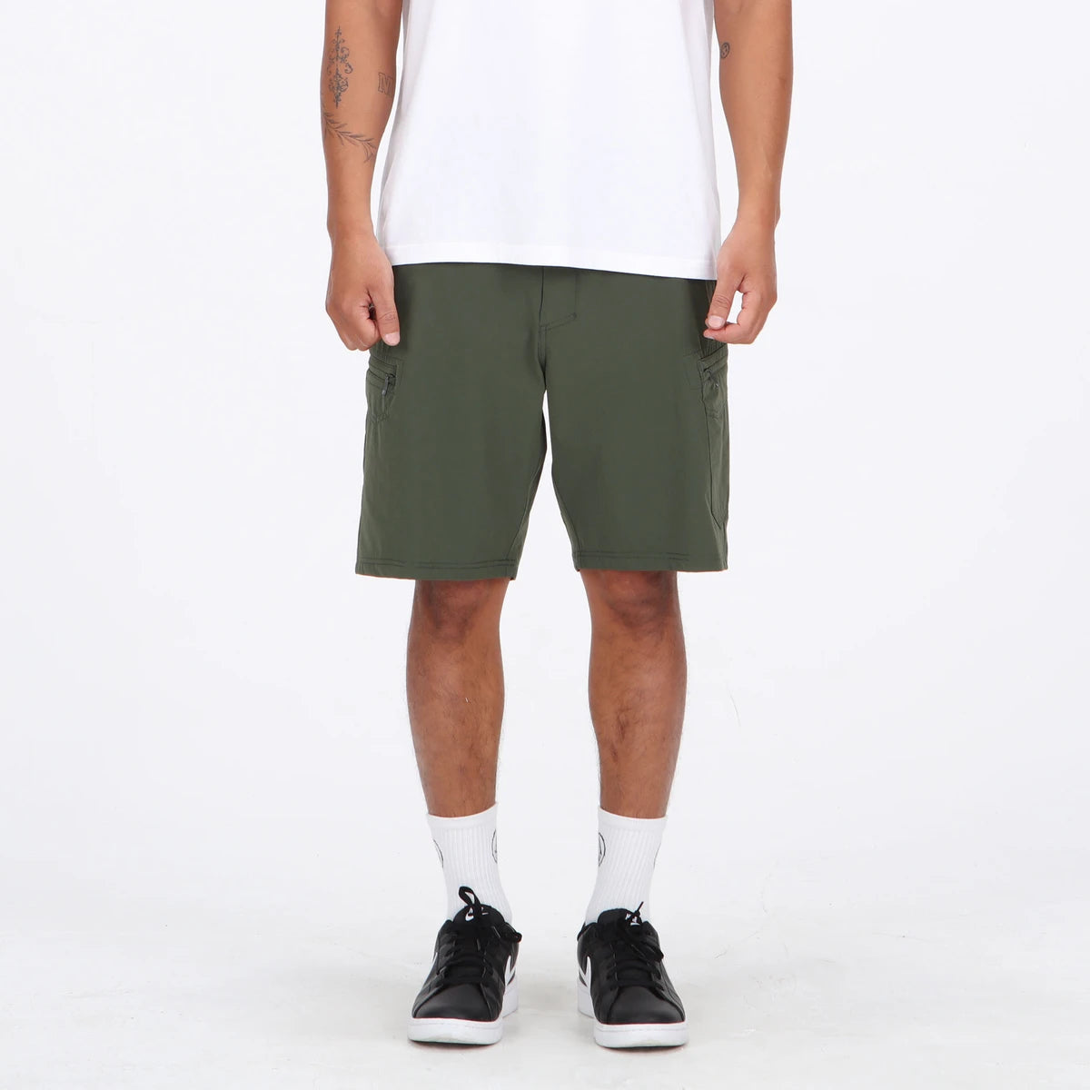Volcom | Cashed In Cargo Hybrid 20” Shorts | Squadron Green