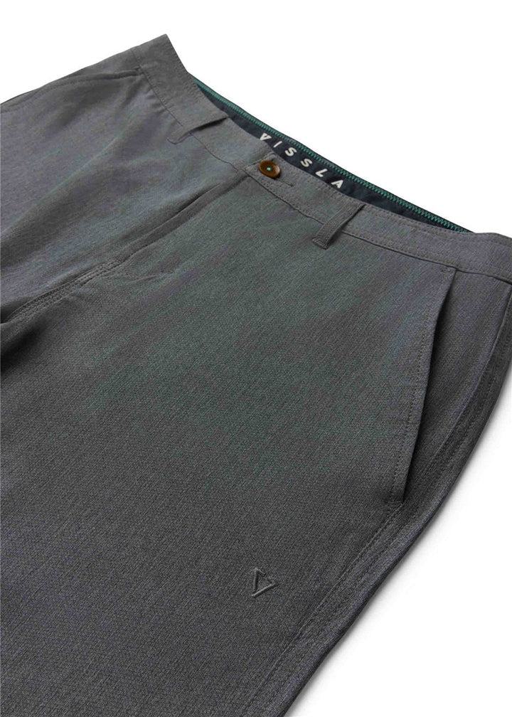 Vissla - Canyons 25 Hybrid 18.5” Walkshort | Phantom