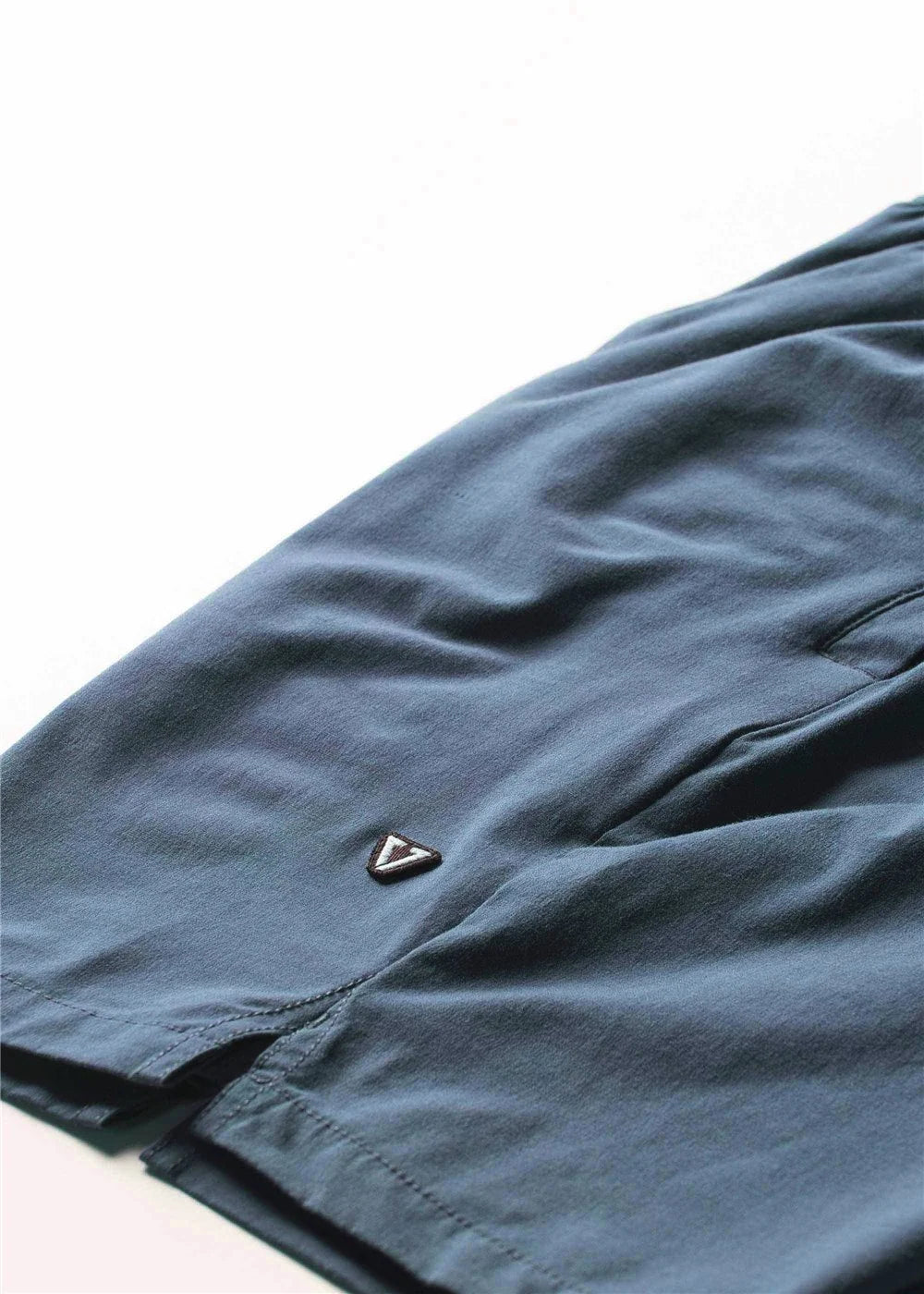 Vissla - Alto 18” Performance Elastic Walkshort | Midnight