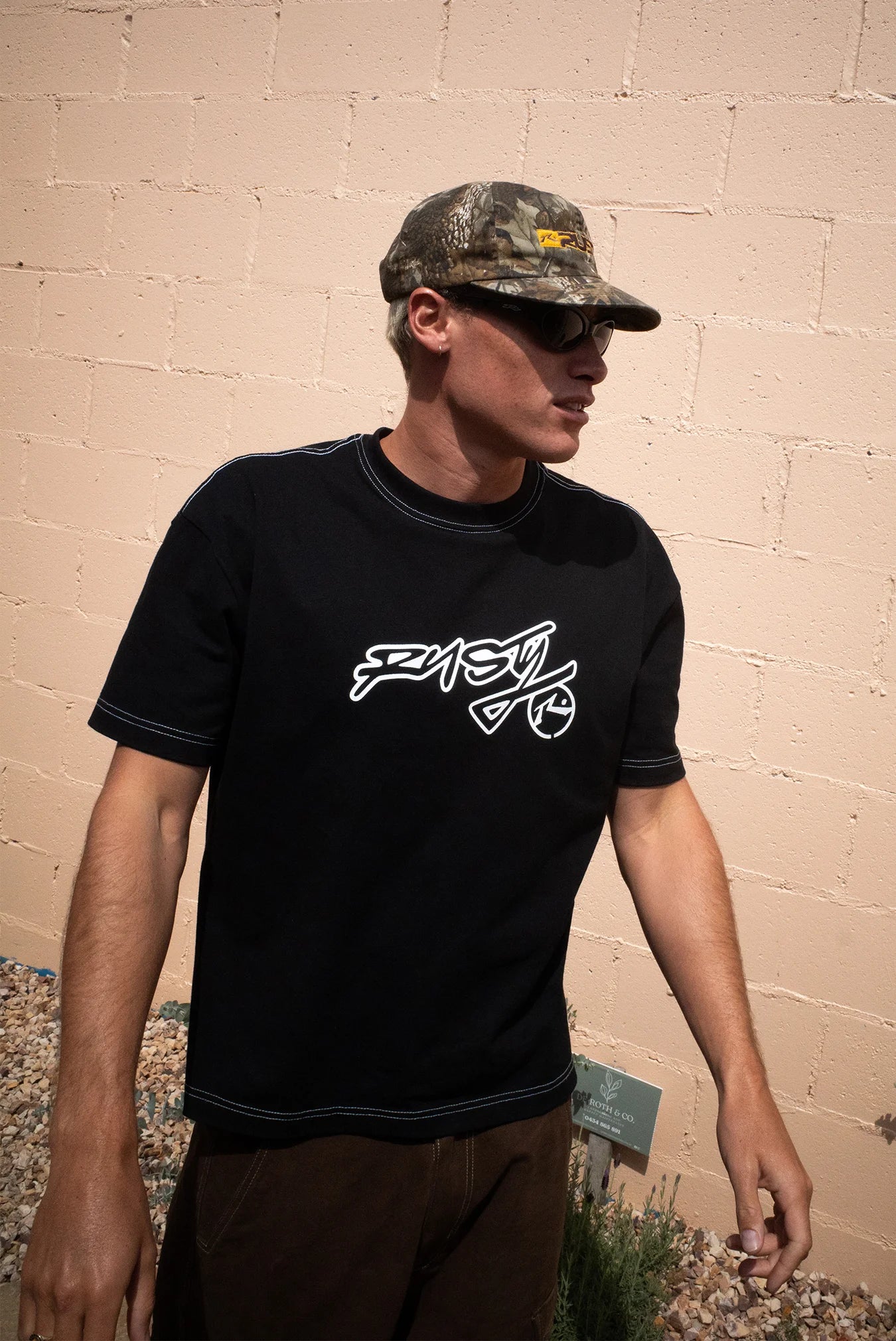 Rusty - GRAF-R Short Sleeve Tee | Black
