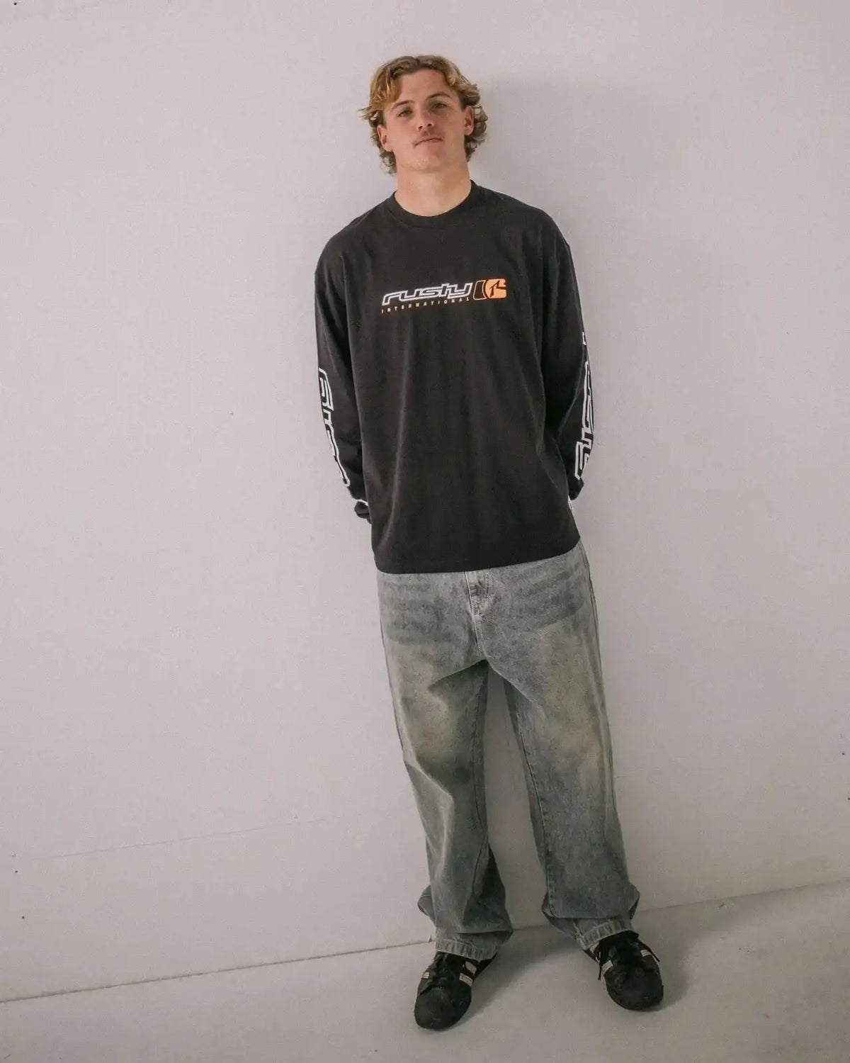 Rusty - Jetsetter long Sleeve Tee | Black