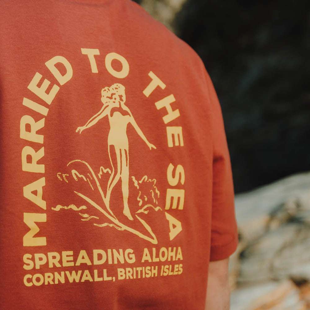 Surfer Girl T-Shirt | Heritage Brown