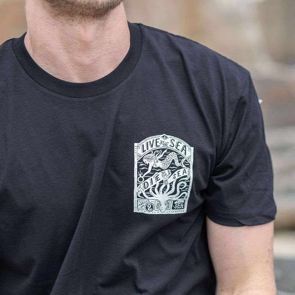 Octopus T-Shirt | Black - Married to the Sea - married-to-the-sea-shop