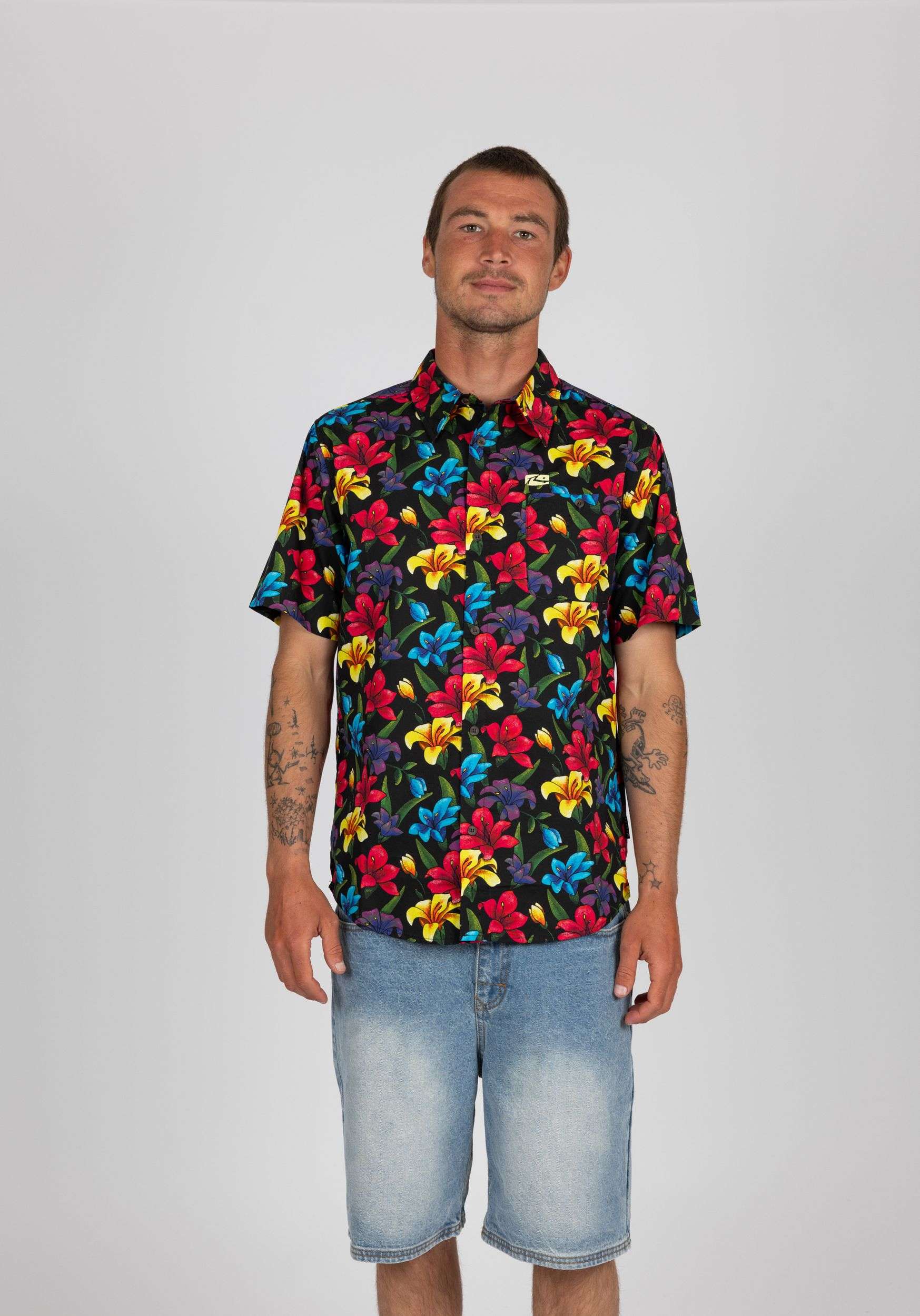 Rusty - Lilies Short Sleeve Shirt | Lilies AOP