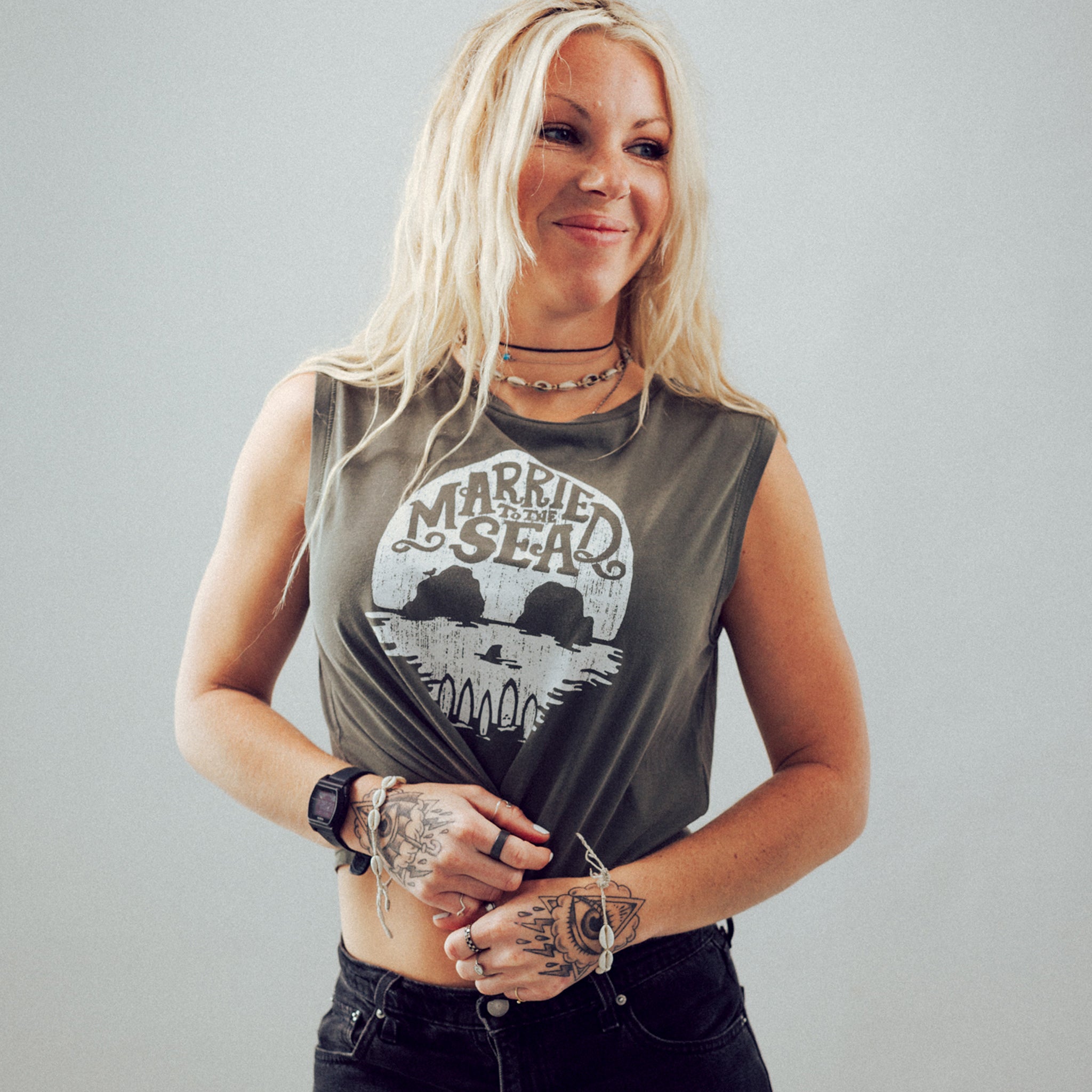 Skull Island Ladies Cropped Tank Top | Washed Organic Khaki