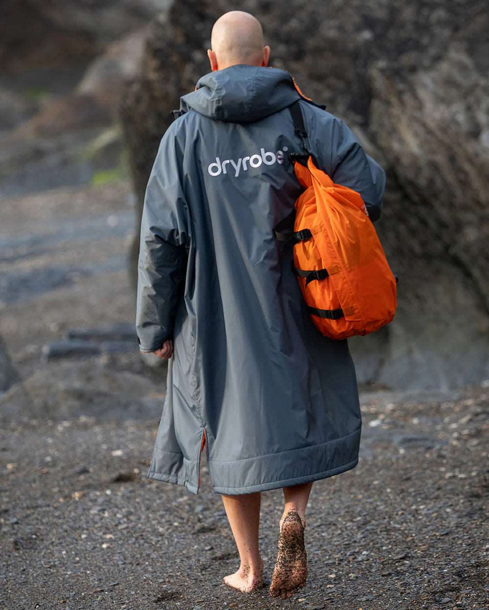 Dryrobe Advance - Dark Grey/Orange | Long Sleeve