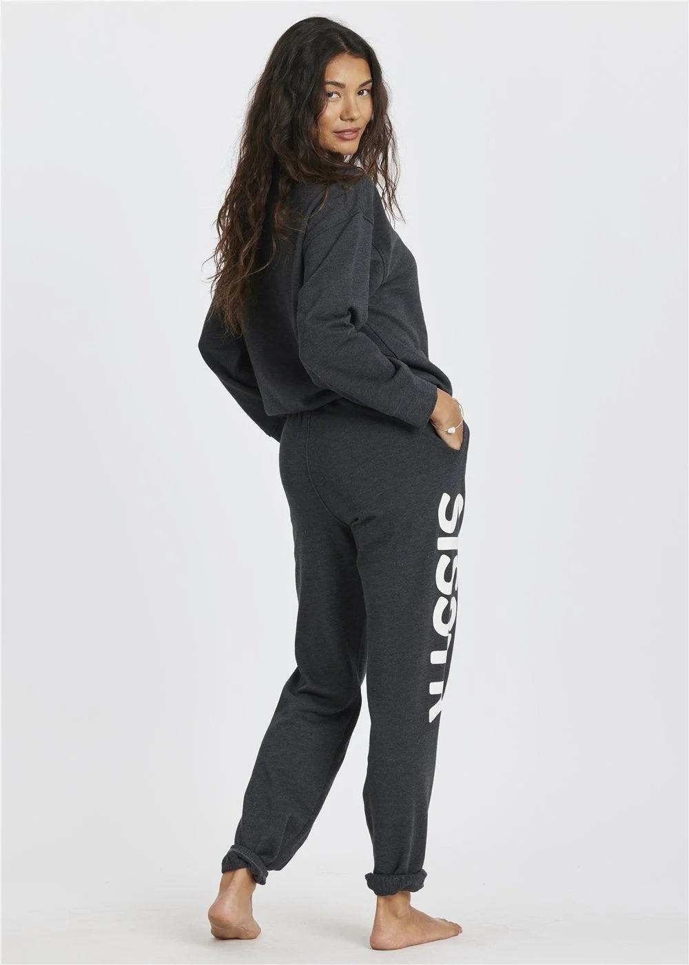 Sisstr - Happiness Awaits Long Sleeve Crew | Vintage Black