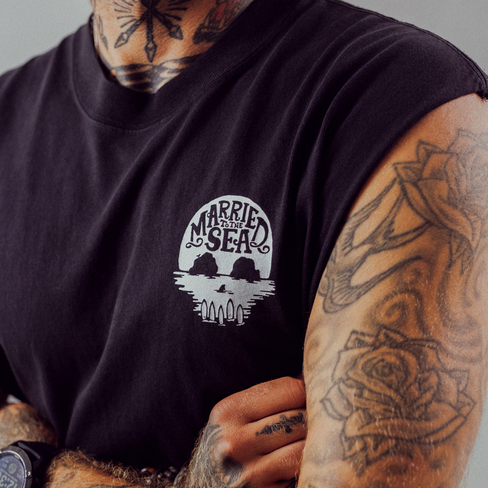 Skull Island Tank Top - Faded Black | Married to the Sea