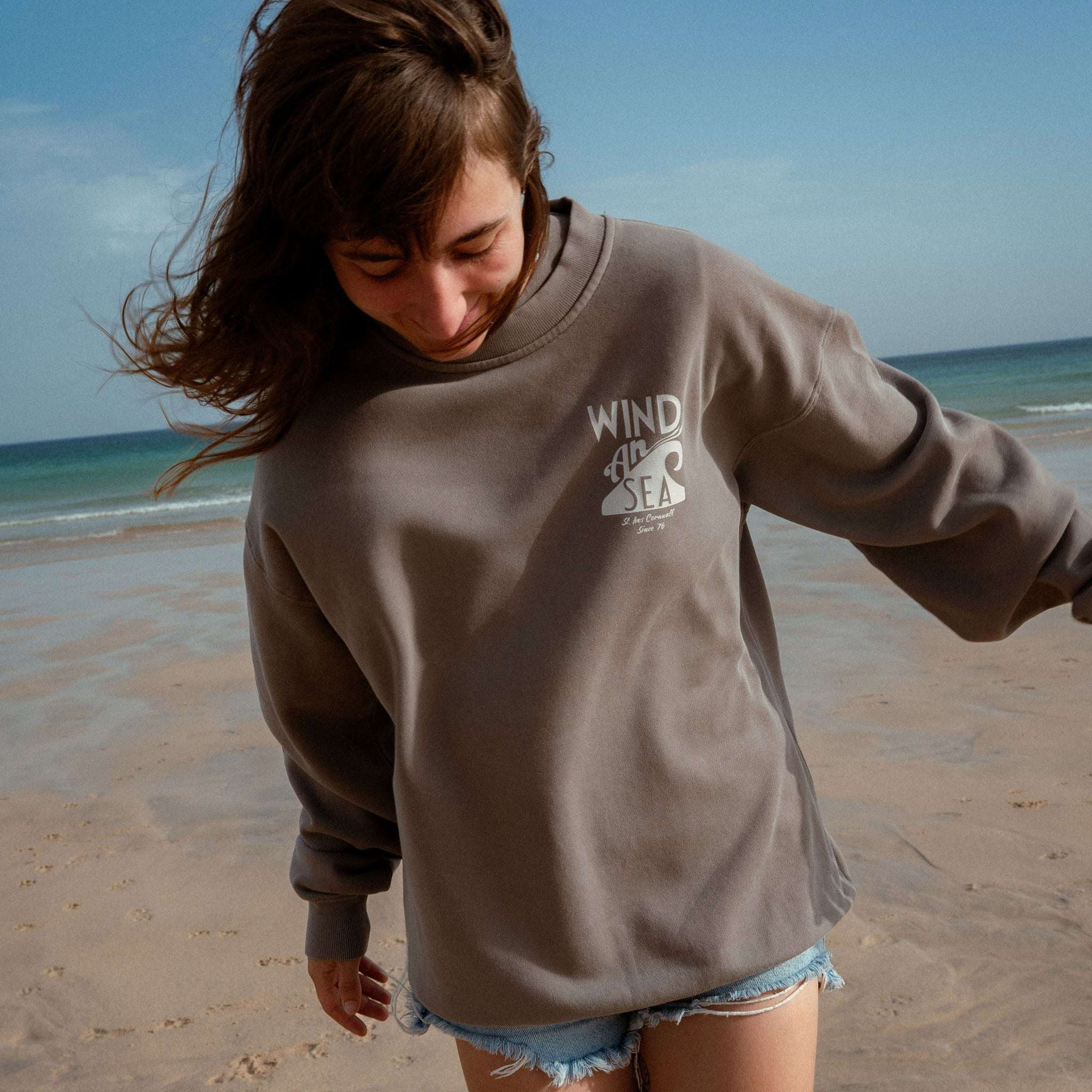 WindanSea Logo Unisex Crew | Faded Grey